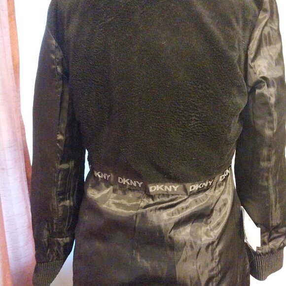 DKNY Puffer Hooded Coat - Picture 12 of 13